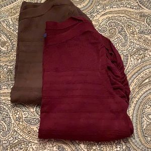Lot of 2 short Sleeve Sweaters
